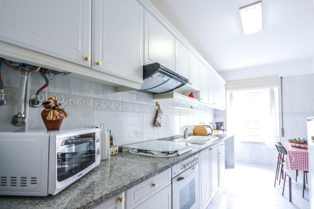 Apartamento Tejo Cacilhas Екстер'єр фото