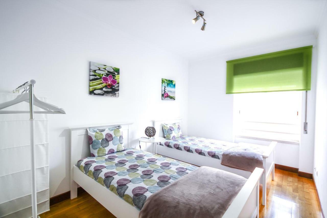 Apartamento Tejo Cacilhas Екстер'єр фото