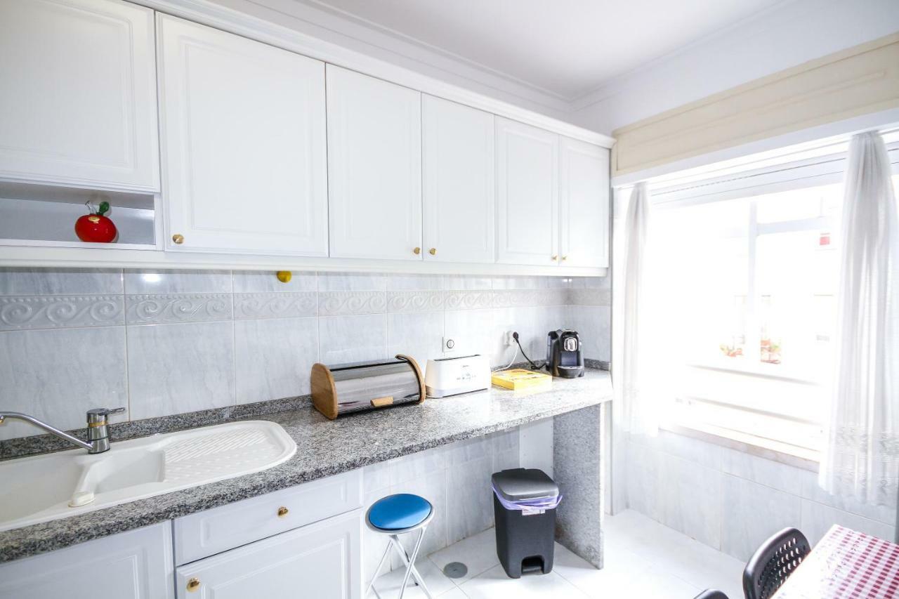 Apartamento Tejo Cacilhas Екстер'єр фото