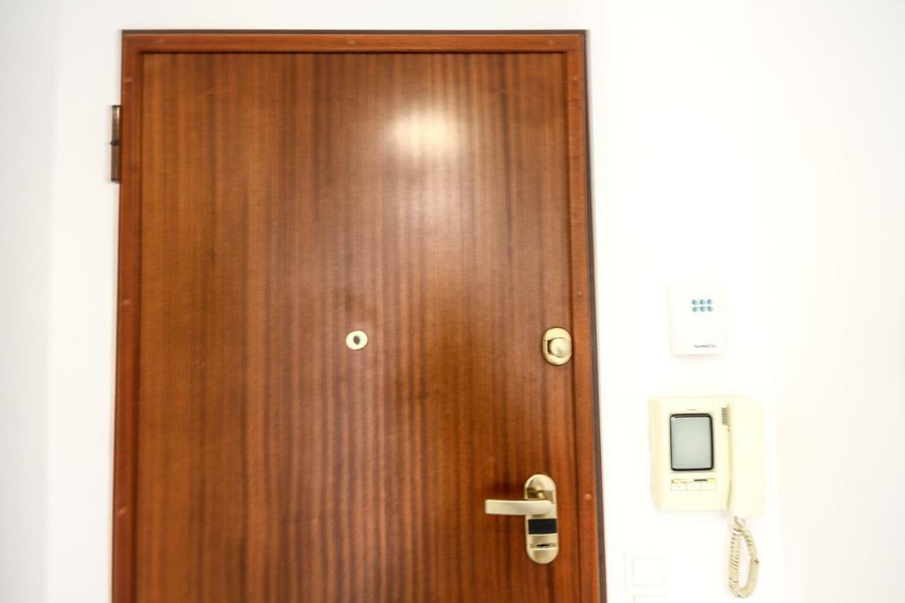 Apartamento Tejo Cacilhas Екстер'єр фото